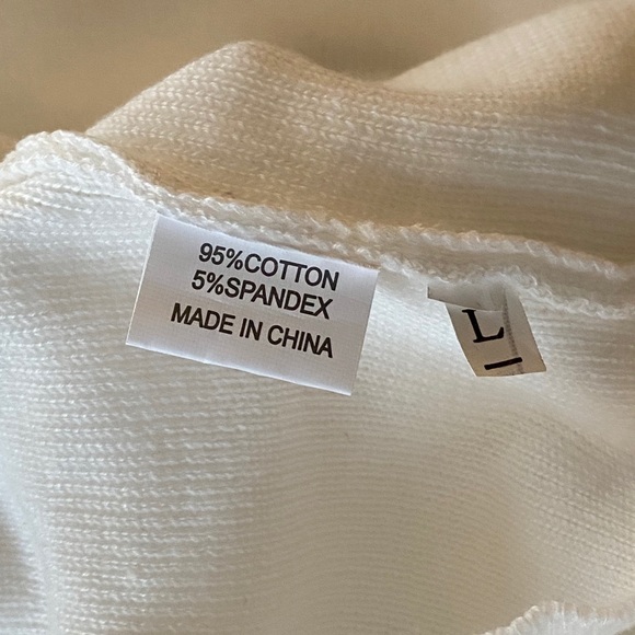 White sweater with puff sleeves - Picture 6 of 6